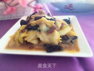 Stir-fried Pork with Cabbage and Fungus recipe