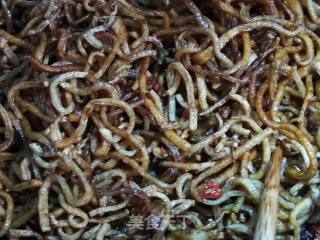 Spicy and Spicy Dried Shreds Made with Chopsticks recipe