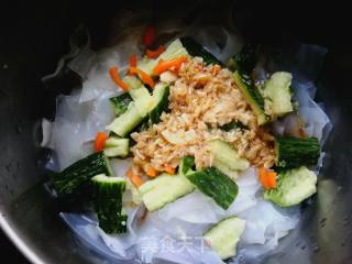 #团圆饭#cucumber with Noodles recipe