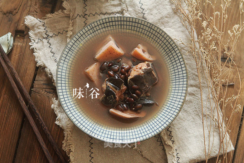 Lotus Root Black Bean Claypot Catfish Soup recipe