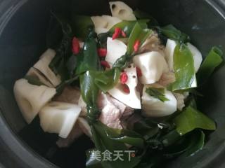 Old Fire Soup: Lotus Root Kelp and Big Bone Soup recipe