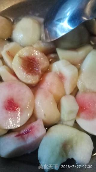 Homemade Canned Peaches recipe