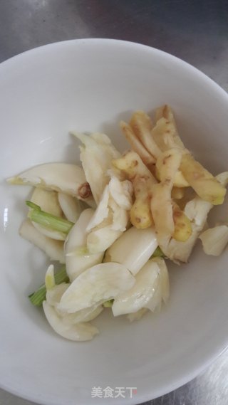 Fried Pork with Bracken recipe