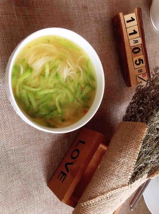Green Silk Noodle Soup