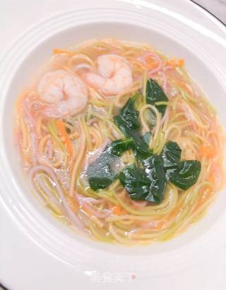 Spinach Noodles with Shrimp recipe