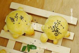 #aca烤明星大赛# Little Turtle Bread with Cherry Sauce recipe
