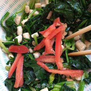 Scallops Mixed with Spinach recipe