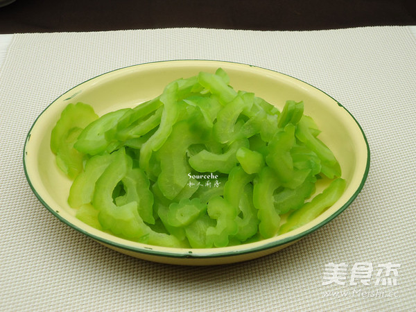 Laba Beans Mixed with Bitter Gourd recipe