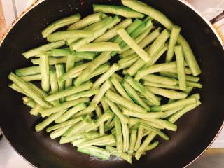 Stir-fried Carob recipe
