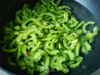 Bitter Gourd with Garlic recipe