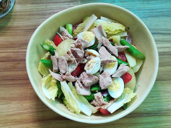 Tuna Vegetable and Fruit Salad recipe