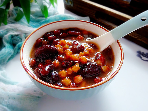 Red Dates and Black Bean Ballast Congee recipe