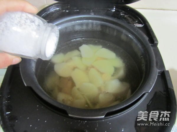 White Radish Ribs Soup recipe