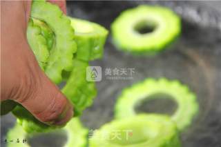 Suxinjujing Bitter Gourd Stuffed Purple Sweet Potatoes Cool for A Summer recipe
