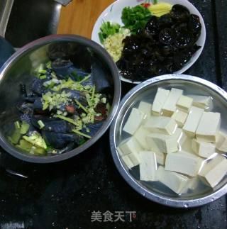 Steamed Black-bone Chicken with Fungus Tofu recipe