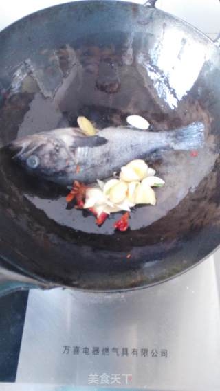 Braised Sea Black Fish with Radish recipe