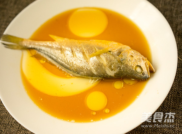 Steamed Yellow Croaker recipe
