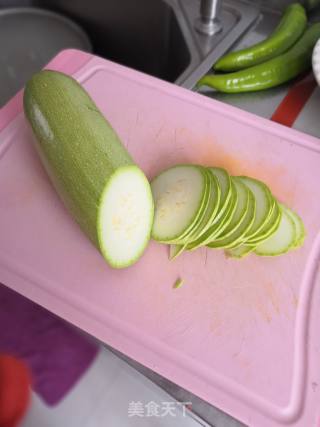 Refreshing Cold Dish ~ Mixed with Zucchini recipe