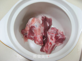 Crab Mushroom Soy Bean Stick Bone Soup recipe