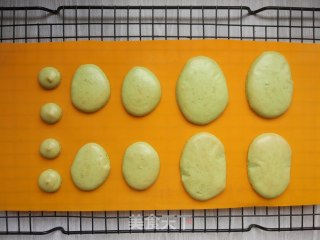 #aca Fourth Session Baking Contest# Making Pornographic Matcha Cactus Macaron recipe