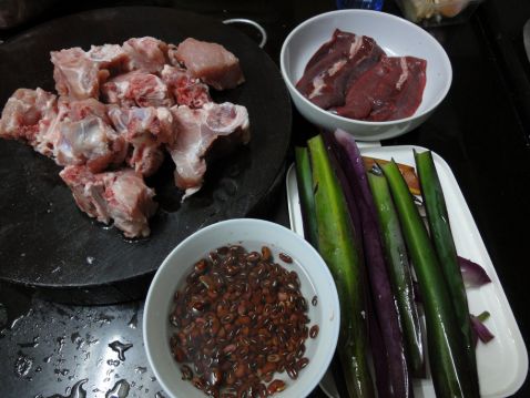 Red Bean Spore Lotus Soup recipe