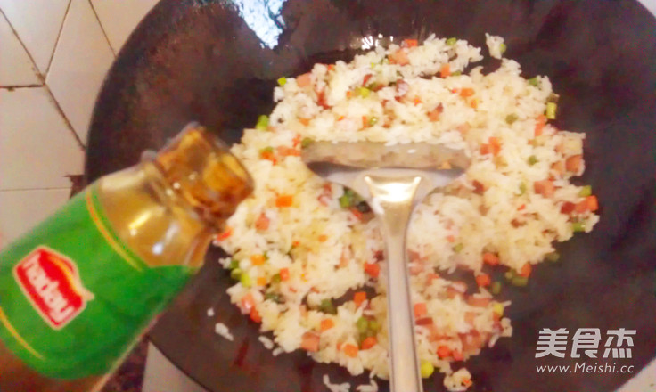 Crispy Intestine Fried Rice recipe