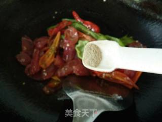 Stir-fried Sausage with Green and Red Pepper recipe