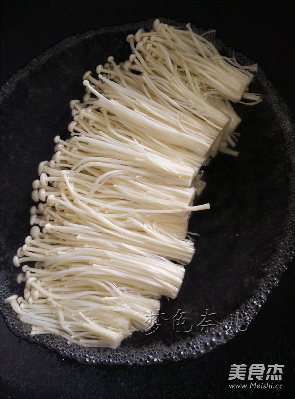 Enoki Mushroom with Oyster Sauce recipe