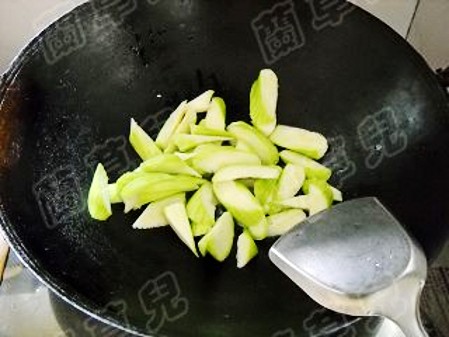 Twisted Loofah Vermicelli Soup recipe