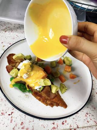 Eggs Benedict recipe