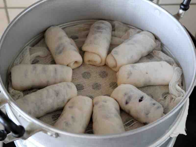 Whole Wheat Honey Red Bean Rolls recipe