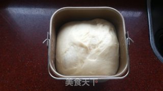 Middle-type Flower Liuhe Bread recipe