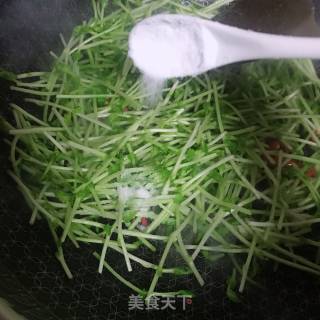 Stir-fried Pea Sprouts recipe