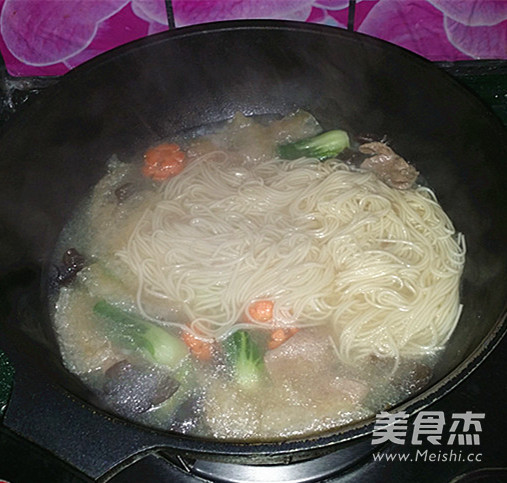 Nanjing Big Bowl Small Noodles recipe