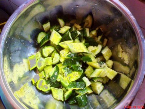 Fungus Mixed with Cucumber recipe