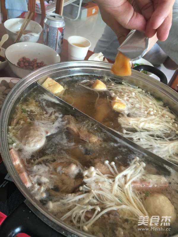 Chashu Mushroom Chicken Soup Hot Pot recipe