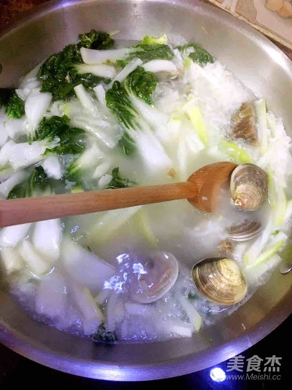 Heat-reducing Pork Bone Mixed Vegetable Congee recipe