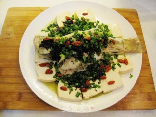 Steamed Sea Bass with Olive Vegetables recipe