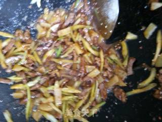 Fried Noodles with Beef recipe