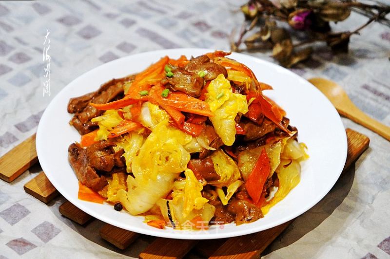 Stir-fried Chinese Cabbage with Mushrooms recipe