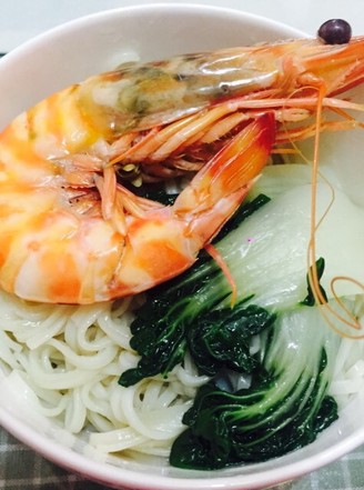 Shrimp Noodles with Milk Cabbage