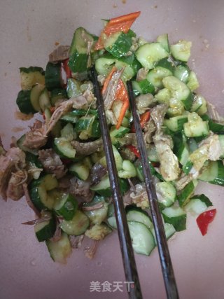 Grilled Meat with Cucumber recipe