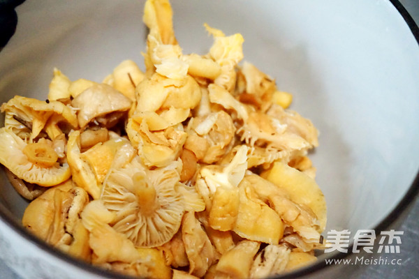 Mushroom Chicken Fried Rice recipe
