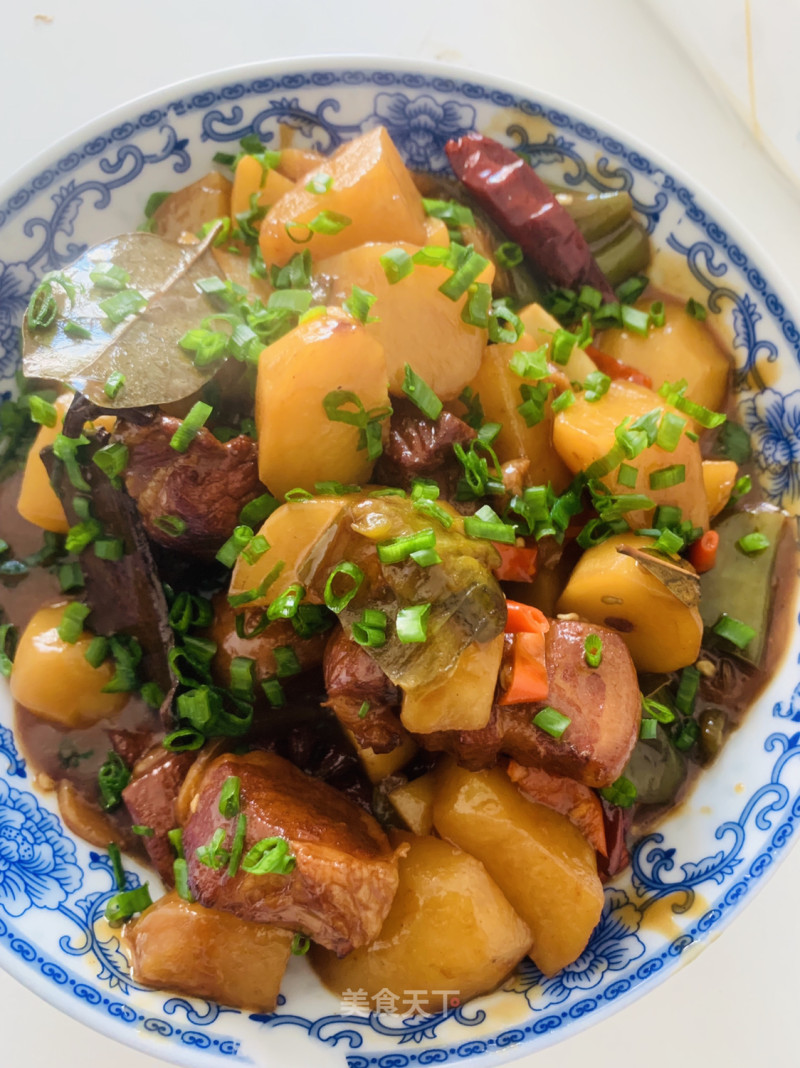 Braised Pork with Potatoes recipe