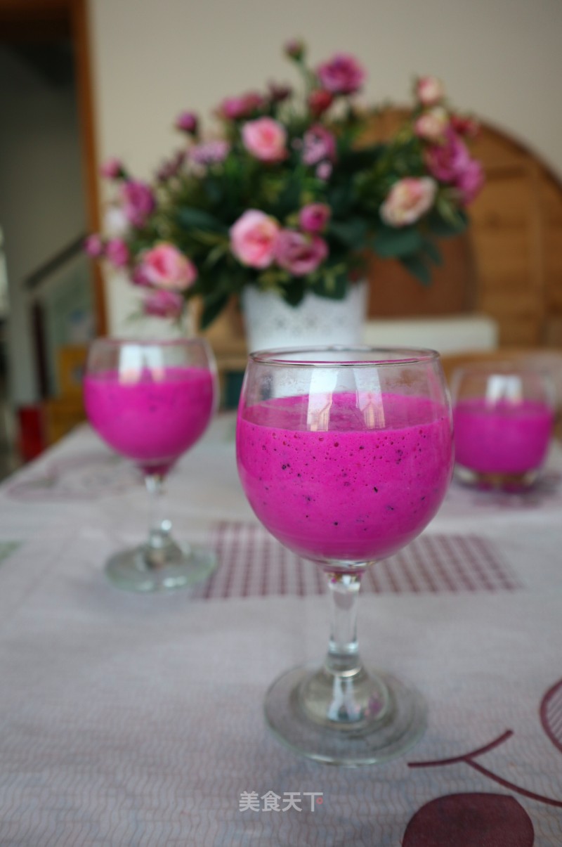 Dragon Fruit Milkshake recipe