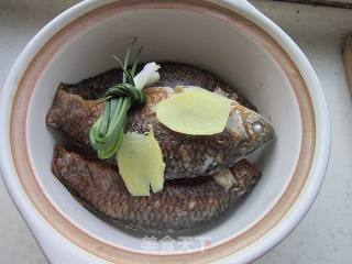 Fenpi Crucian Carp Soup recipe