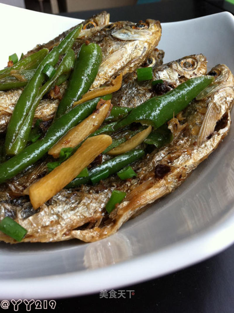 Hakka Side Dishes Served with Wine and Meal-[dried Soy Sauce and River Fish] recipe