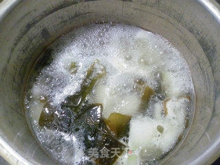 Winter Melon and Kelp Soup recipe