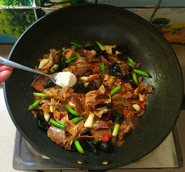 Stir-fried Cured Lean Pork with Mixed Vegetables recipe