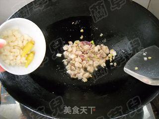 Diced Fish Noodles with Pickled Cabbage Sauce recipe